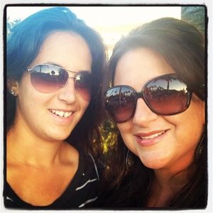 Meet your Posher, Joli